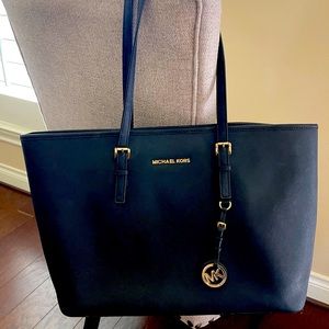 MICHAEL KORS BLACK TOTE BAG